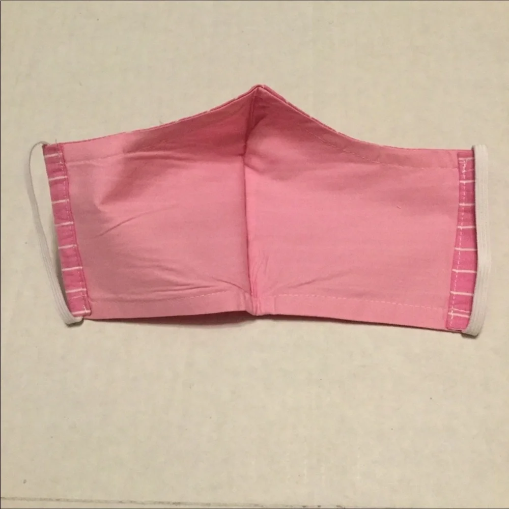 Lilly Pulitzer Cone Shaped Pink Face Mask NEW